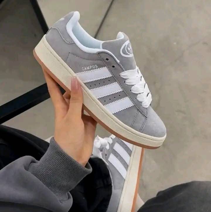 Adidas Campus 00s
