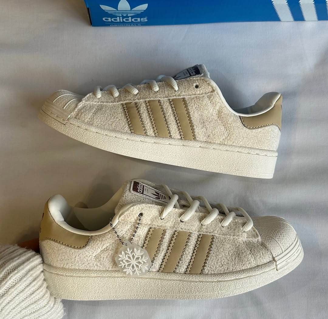 Adidas Superstar