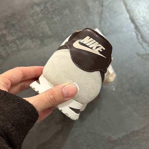 Nike Cortez