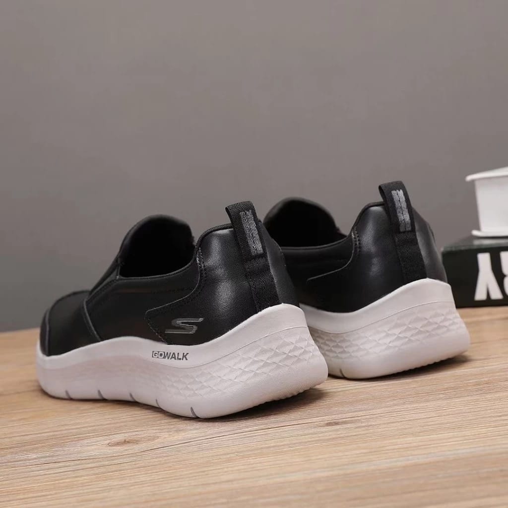 Skecher Go Walk
