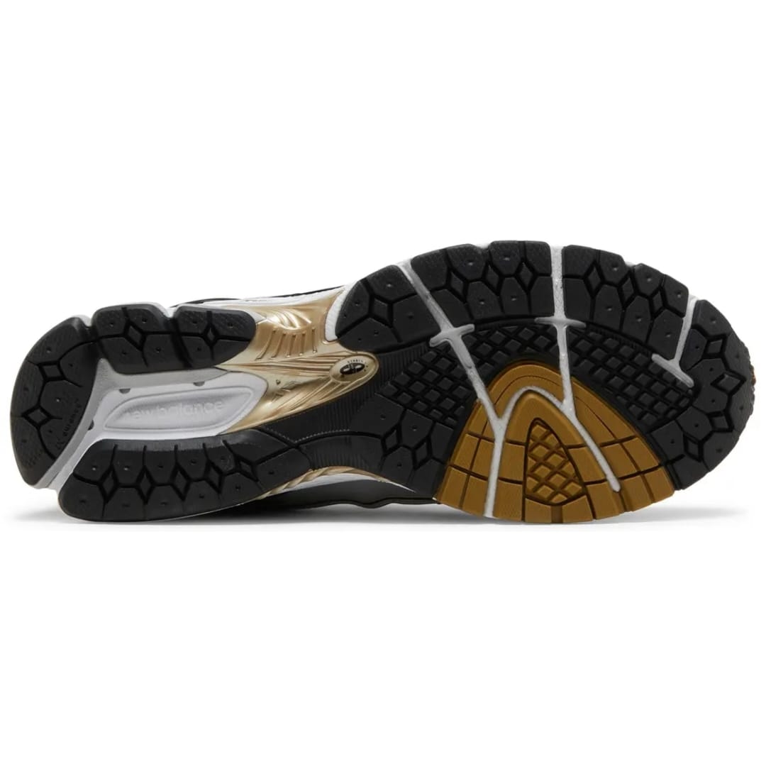 New Balance 1906R Metallic Silver Metallic Gold