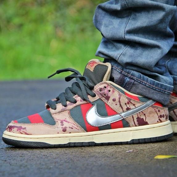 nike dunk sb low freddy krueger