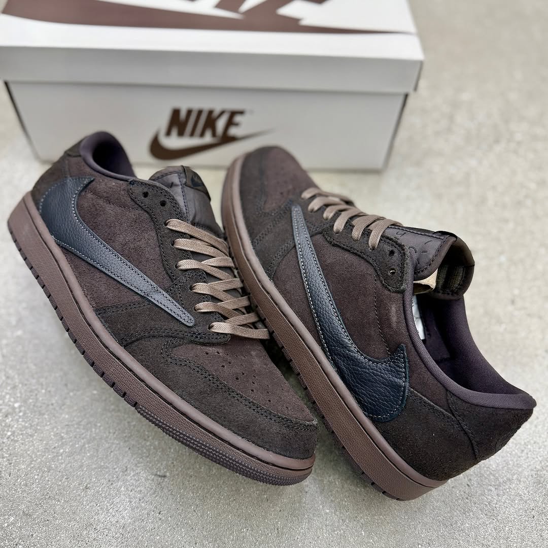 Travis Scott x Air Jordan 1