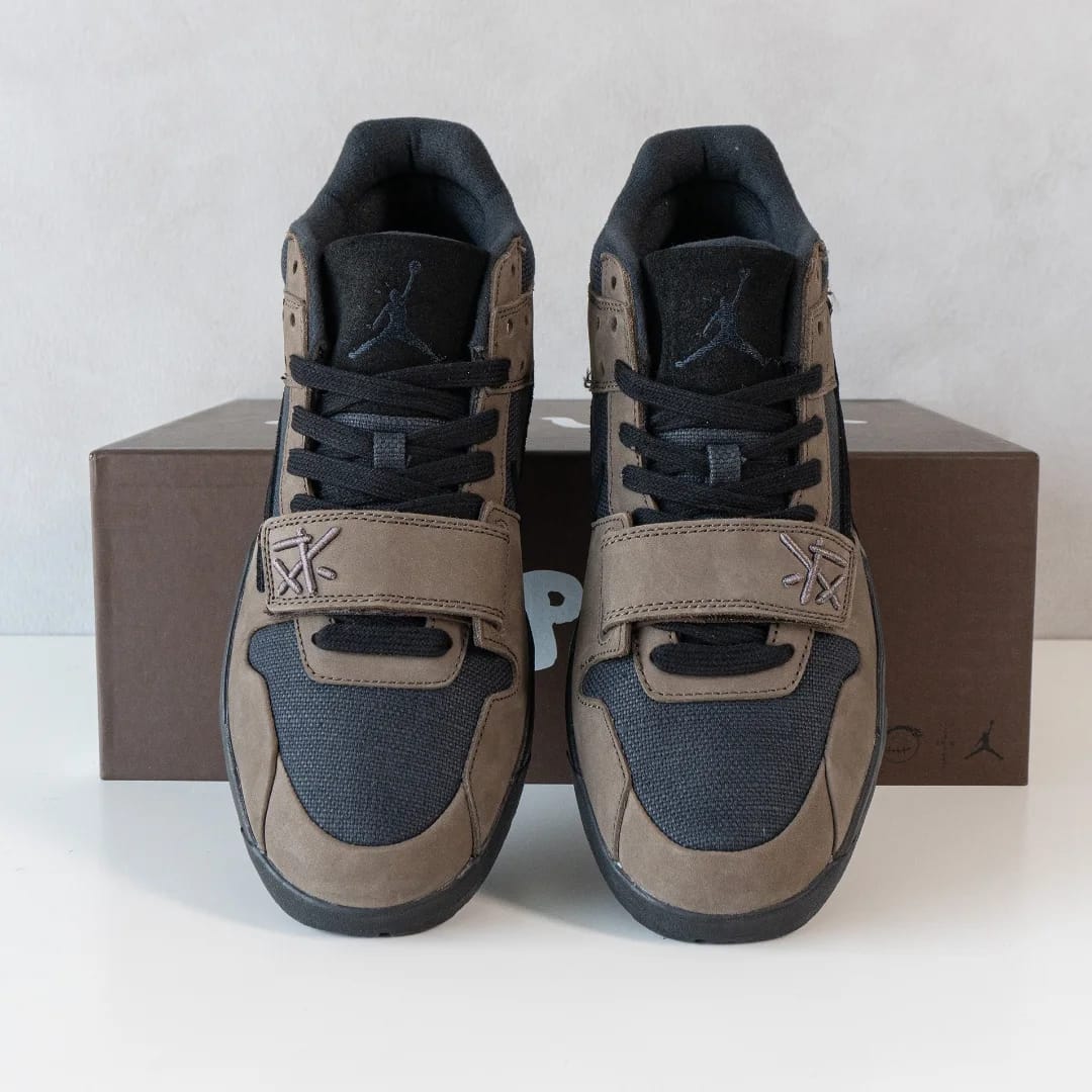 Travis Scott × Jordan Jumpman Jack "DARK MOCHA"