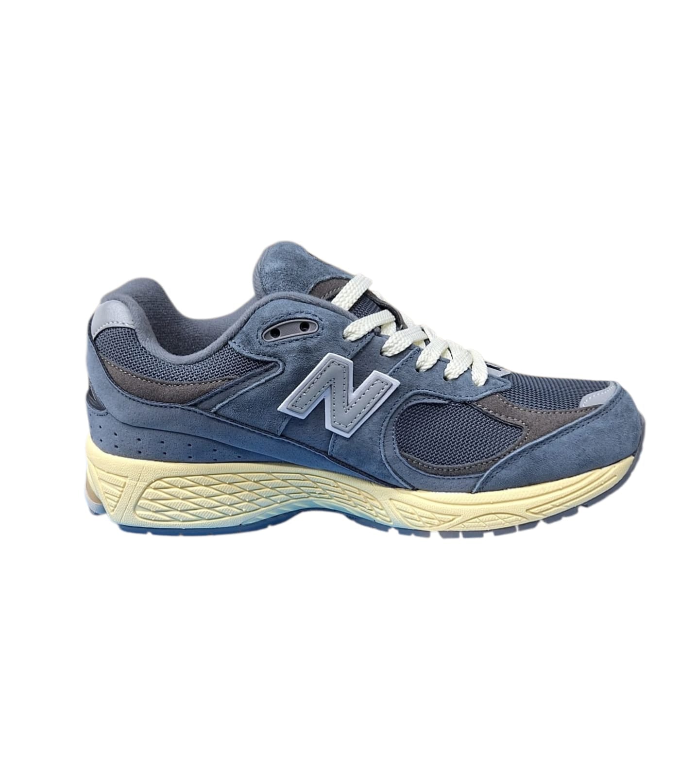 New balance 2002R