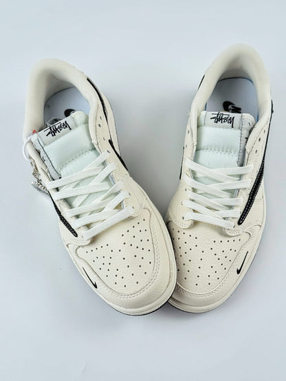 Travis Scott x Nike Air Jordan 1 Low x Stussy  - Beige