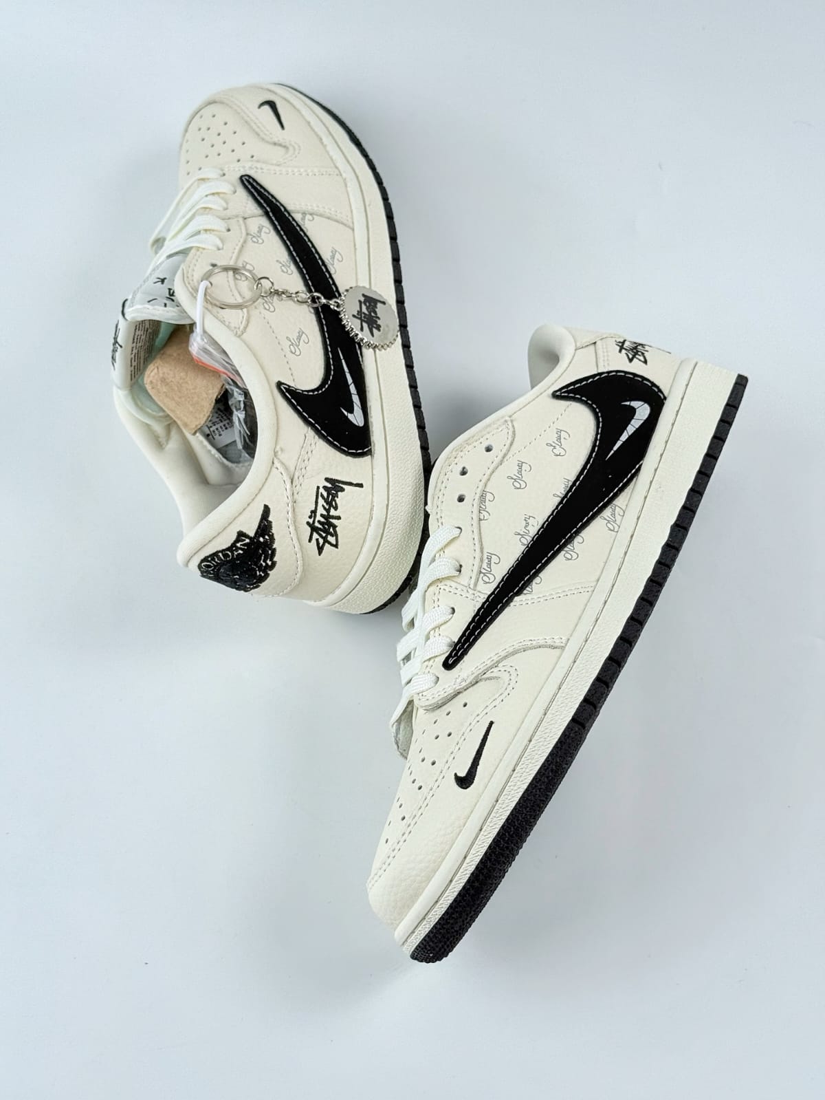 Travis Scott x Nike Air Jordan 1 Low x Stussy  - Beige