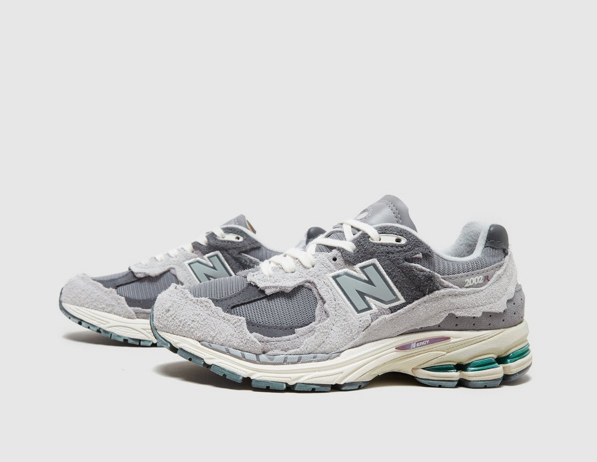 New Balance 2002 R