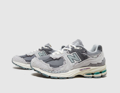 New Balance 2002 R